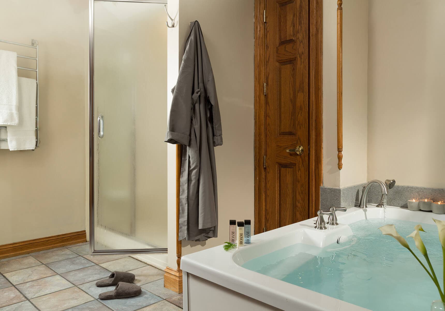 Room with Jacuzzi tub