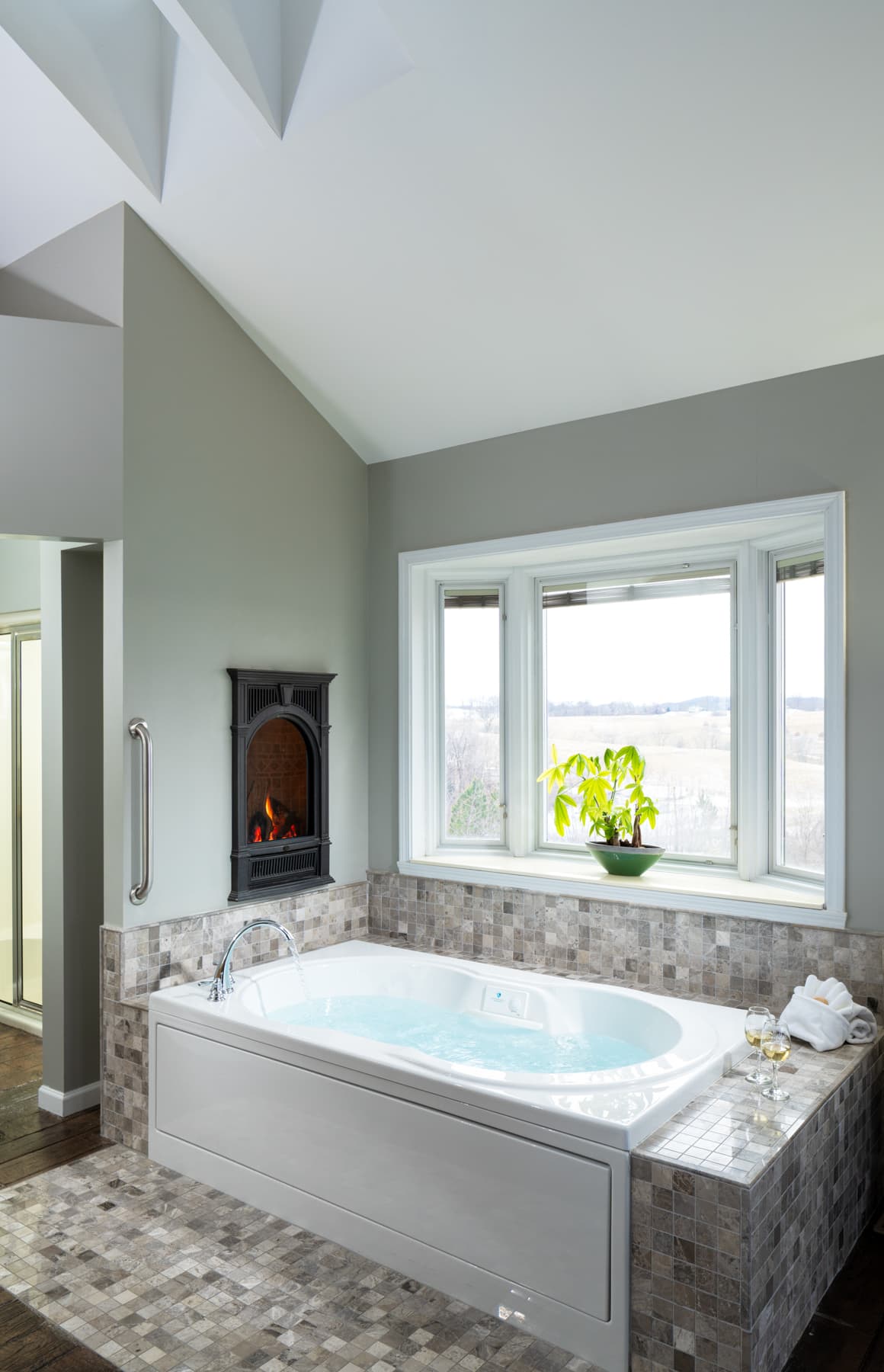 jacuzzi tub