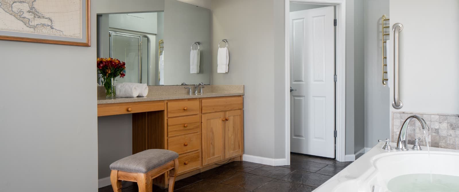 Bathroom with jetted tub